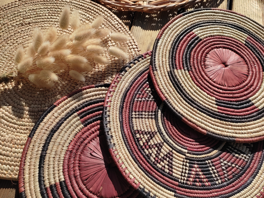 Panier plat haoussa : un chef-d'œuvre d'artisanat chez soi