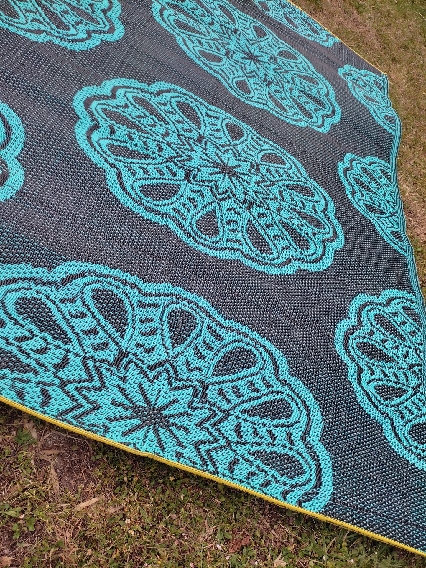 Tapis africain en plastique recyclé, large