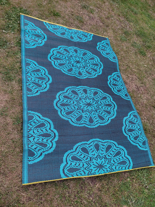 Tapis africain en plastique recyclé, large