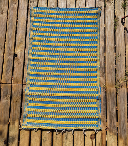 Tapis africain en plastique recyclé XS