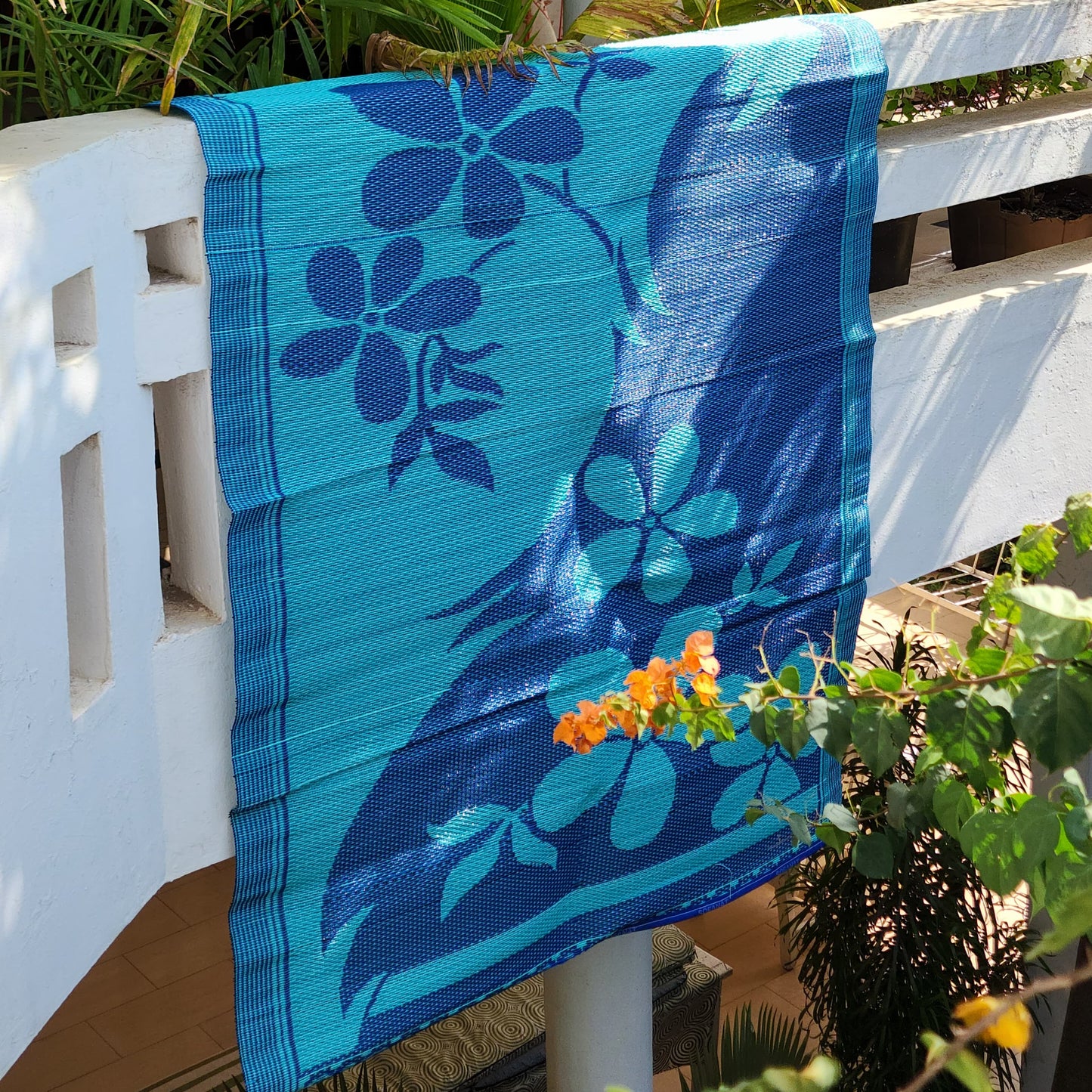 Tapis africain en plastique recyclé, Large