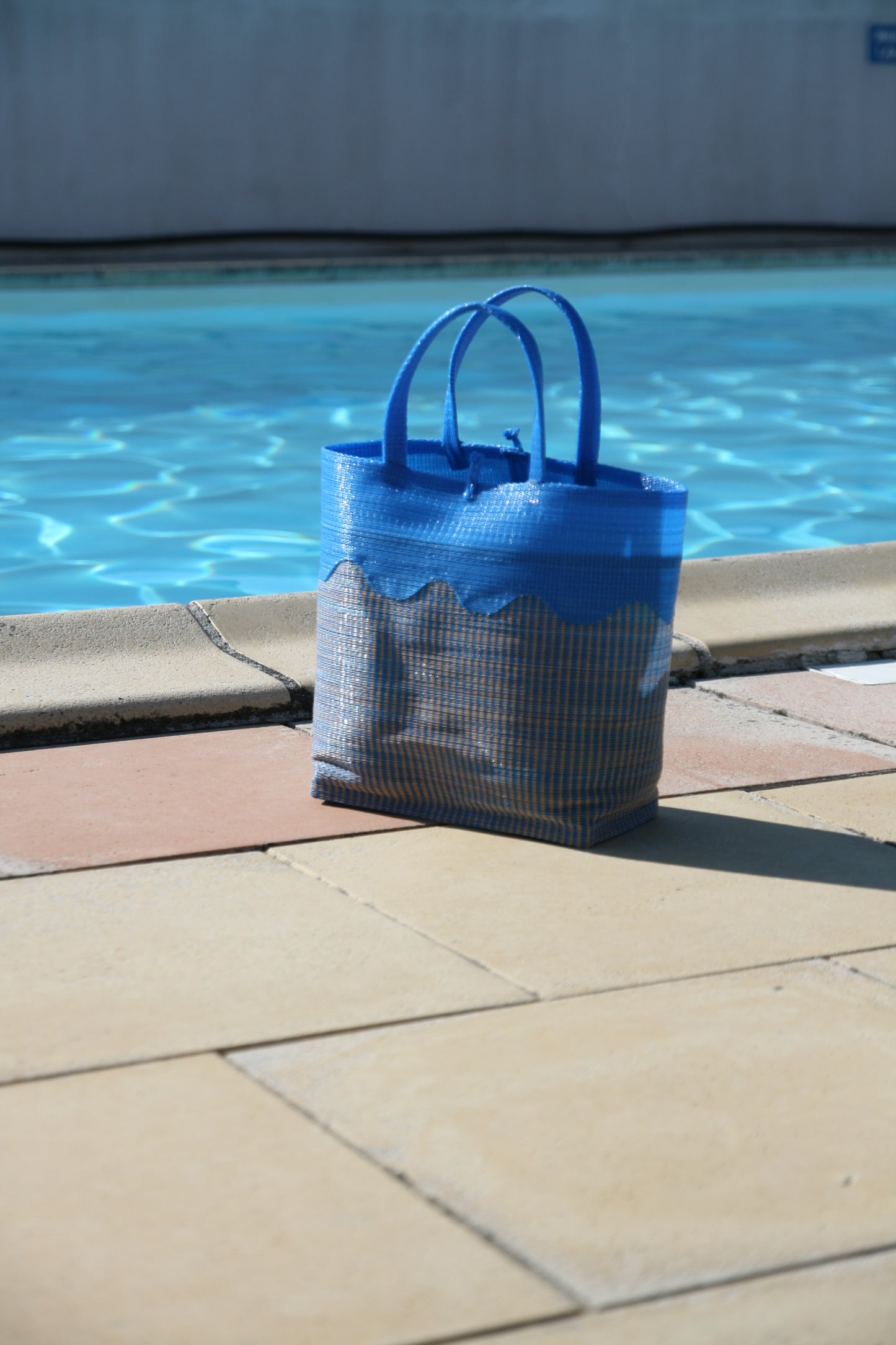 Panier africain en plastique recyclé " Piscine"