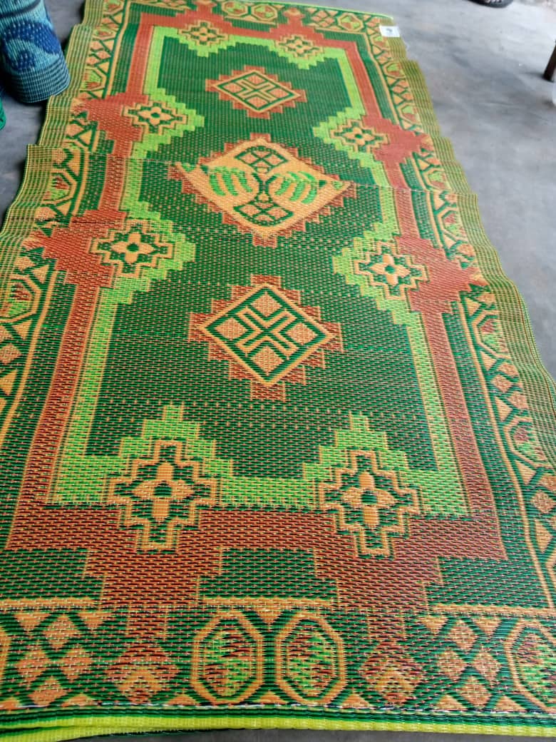 Tapis plastique africain double face, small