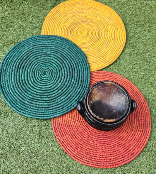 Panier plat coloré Haoussa