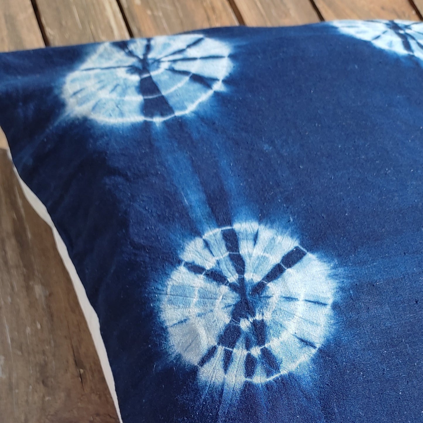 Coussins en indigo Mestissés