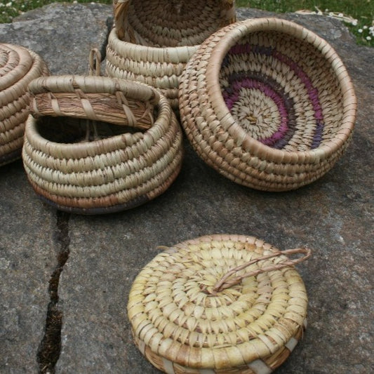 Petits paniers de rangement en osier avec couvercle Mestissés