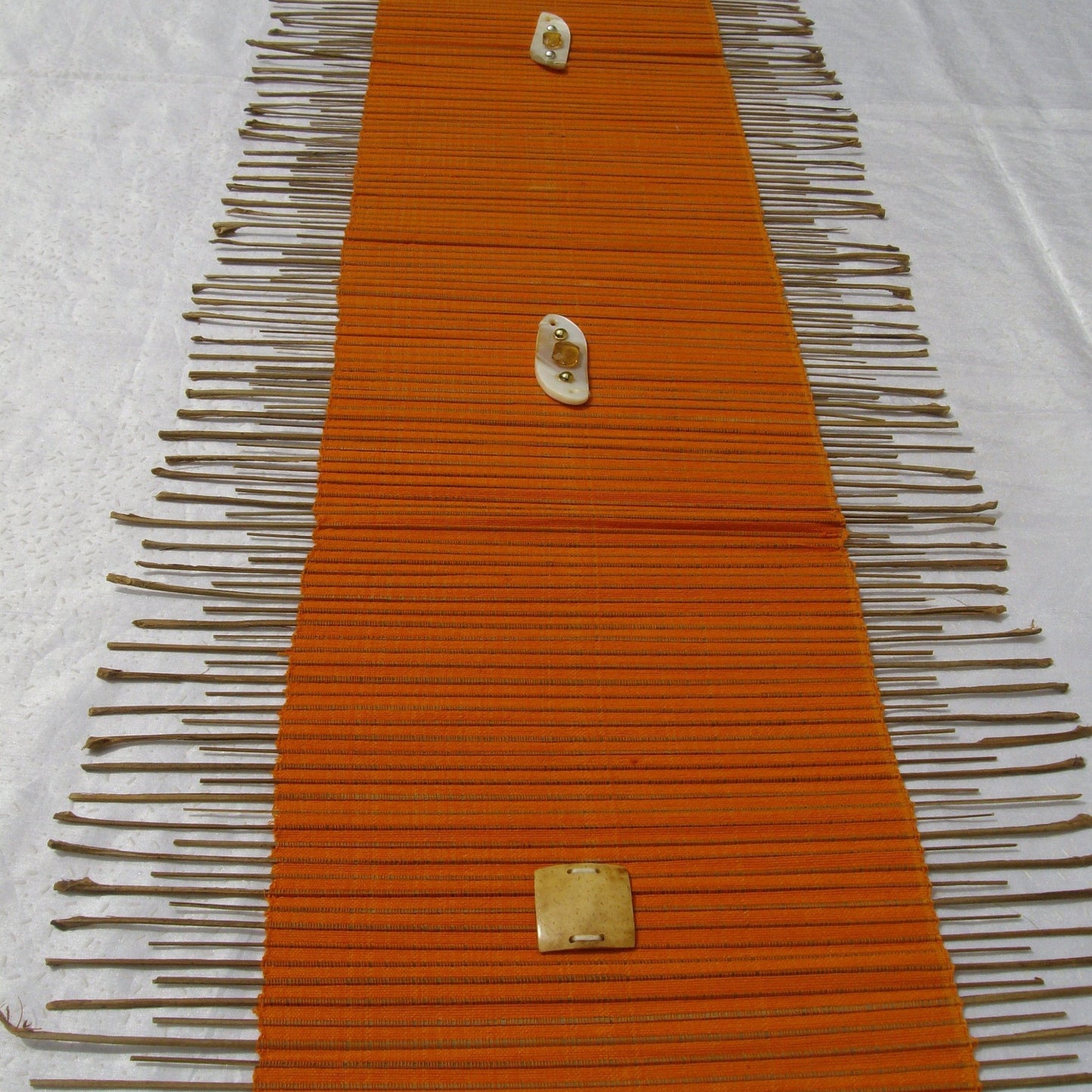 Chemin de table en lin et fibre de coco,