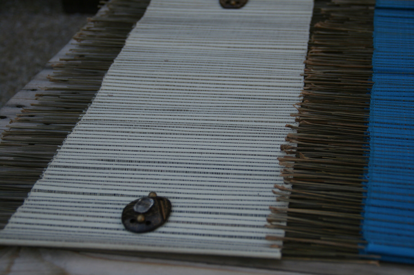 Chemin de table en lin et fibre de coco,
