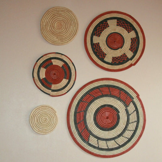 Composition murale de paniers africains Mestissés
