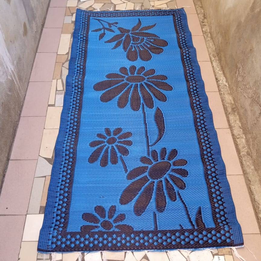 Tapis plastique réversible pour l'intérieur ou l'extérieur, petite taille small
