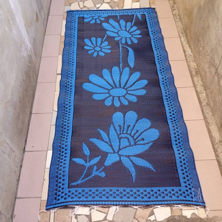 Tapis plastique réversible pour l'intérieur ou l'extérieur, petite taille small