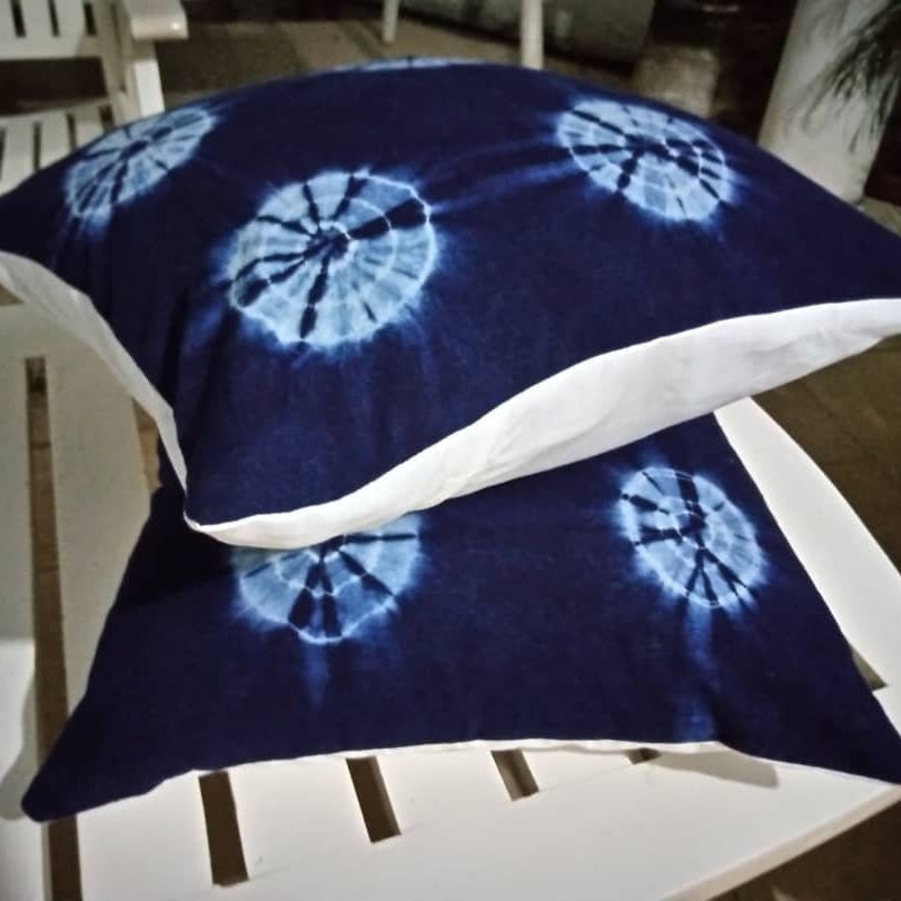 Coussins en indigo Mestissés