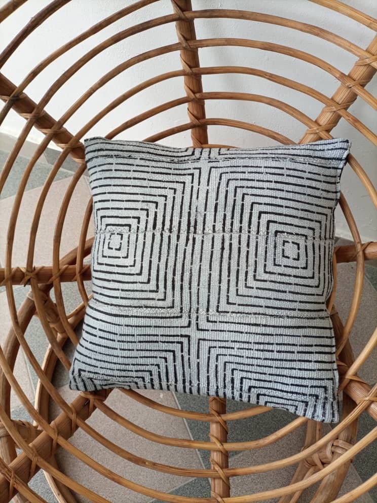 Coussin en bogolan Mestissés