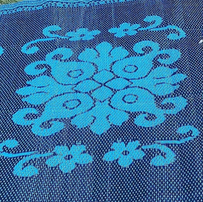 Tapis africain en plastique recyclé, large