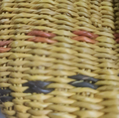 Sacoche triangulaire en fibre Bolga et cuir – Tressage artisanal