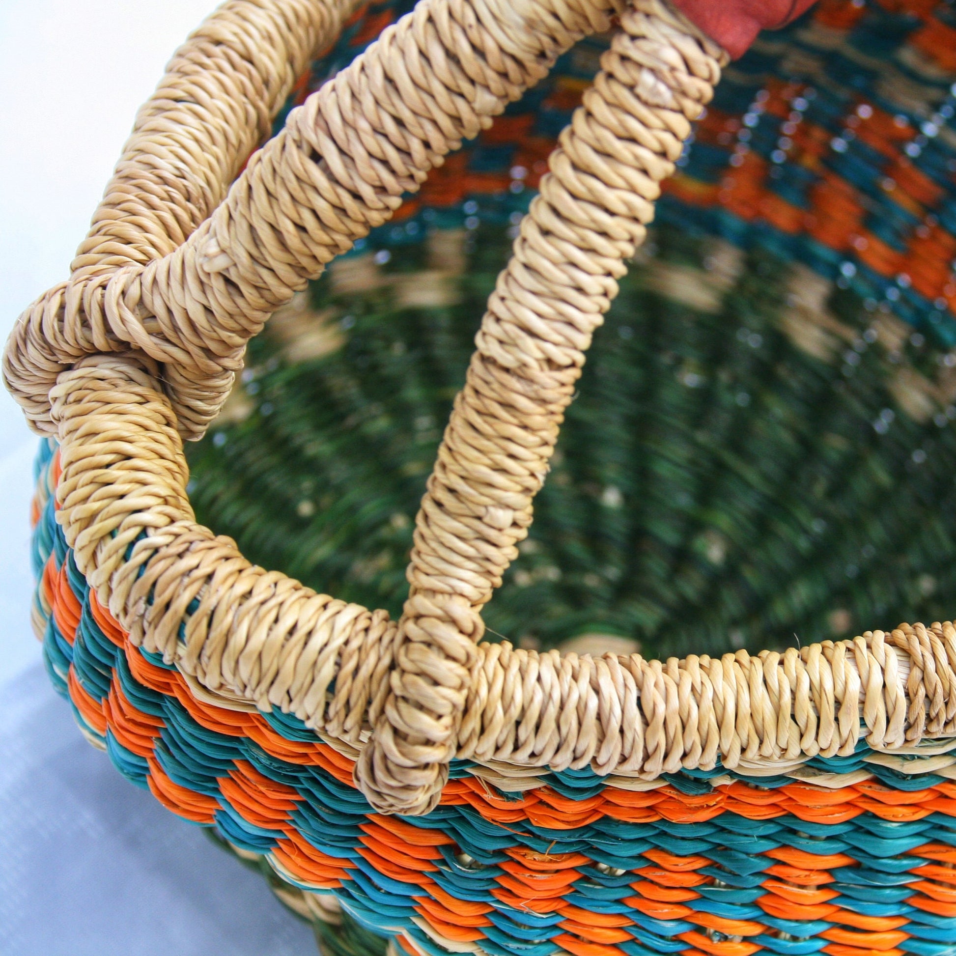 U shopper basket in bolga