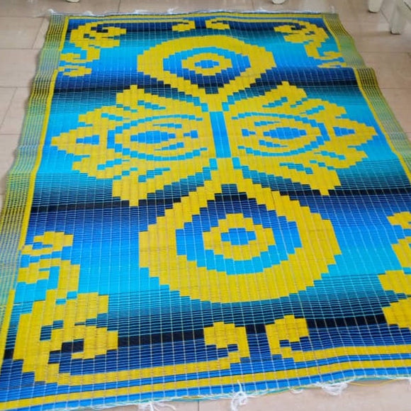 Tapis plastique africain double face bleu médium Mestissés