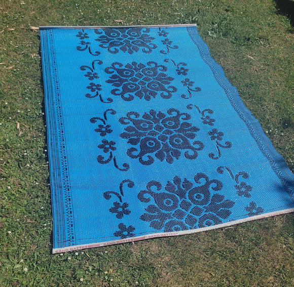 Tapis africain en plastique recyclé, large