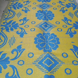 Tapis africain en plastique recyclé, large